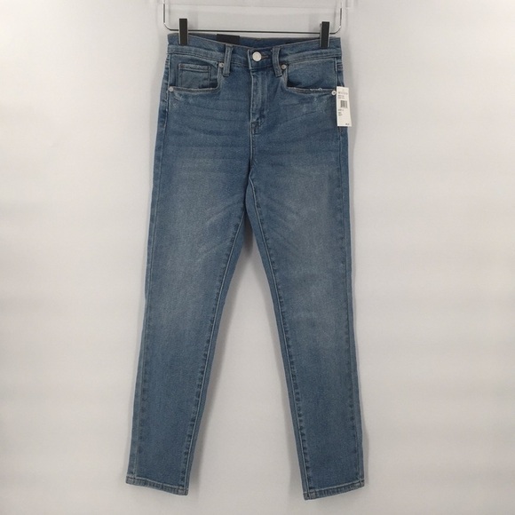 NWT Blank NYC The Rivington High Rise Tapered Jeans light Wash 25 - Picture 3 of 10